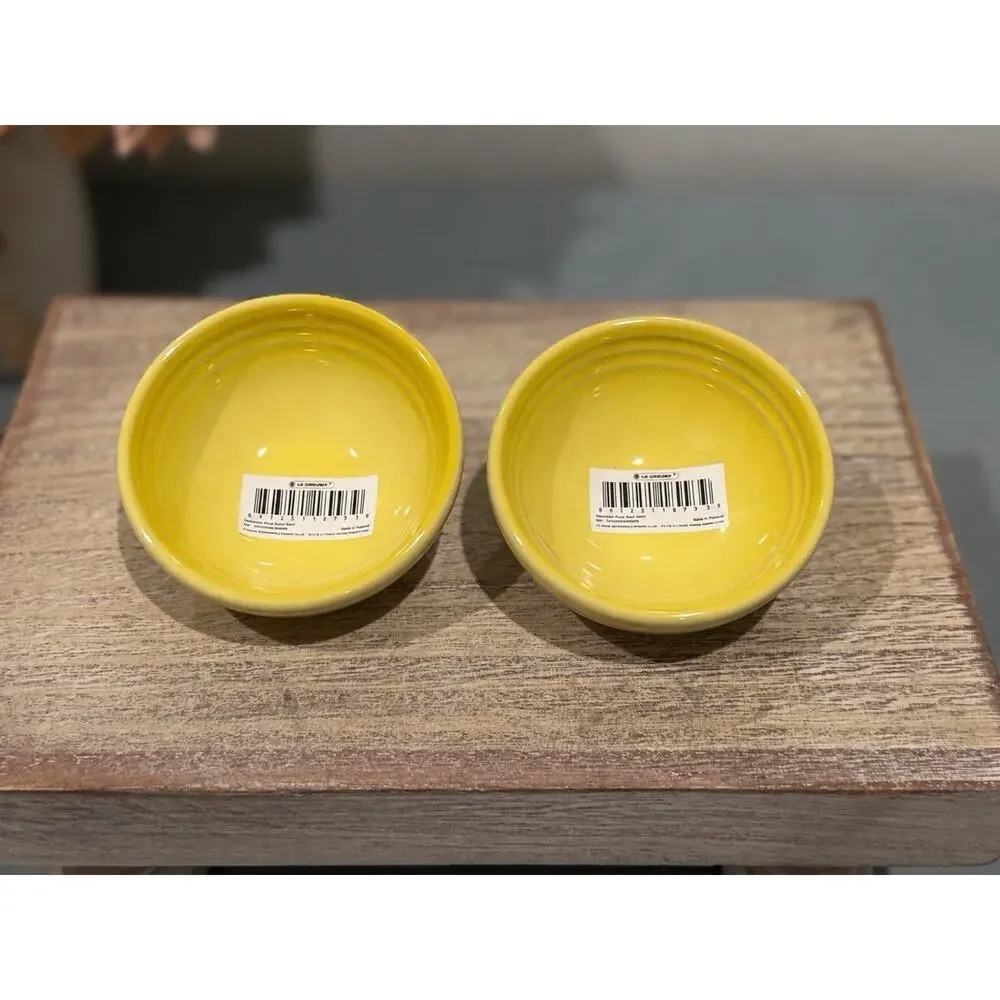 Le Creuset Signature Oil Cruet 600ml / 20oz ~ Camomille & 2 Soleil Pinch Bowls